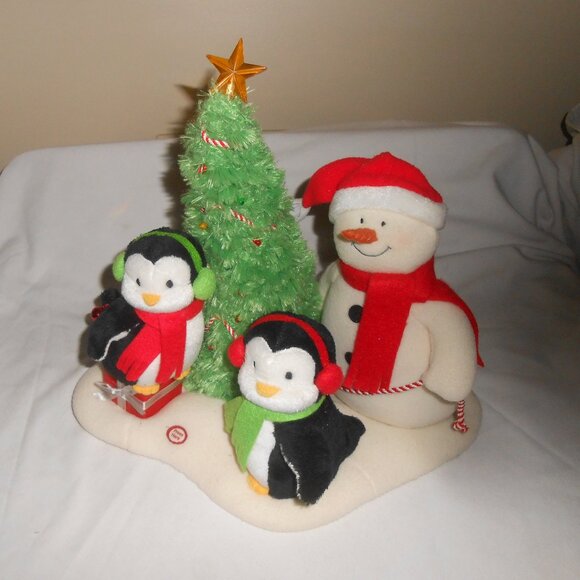 HALLMARK ANIMATED MUSICAL PLUSH PENQUINS SNOWMAN DECOR  ROCKIN AROUND 🎄 WORKS - Picture 5 of 10